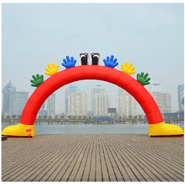 长坡镇快乐手掌造型拱门